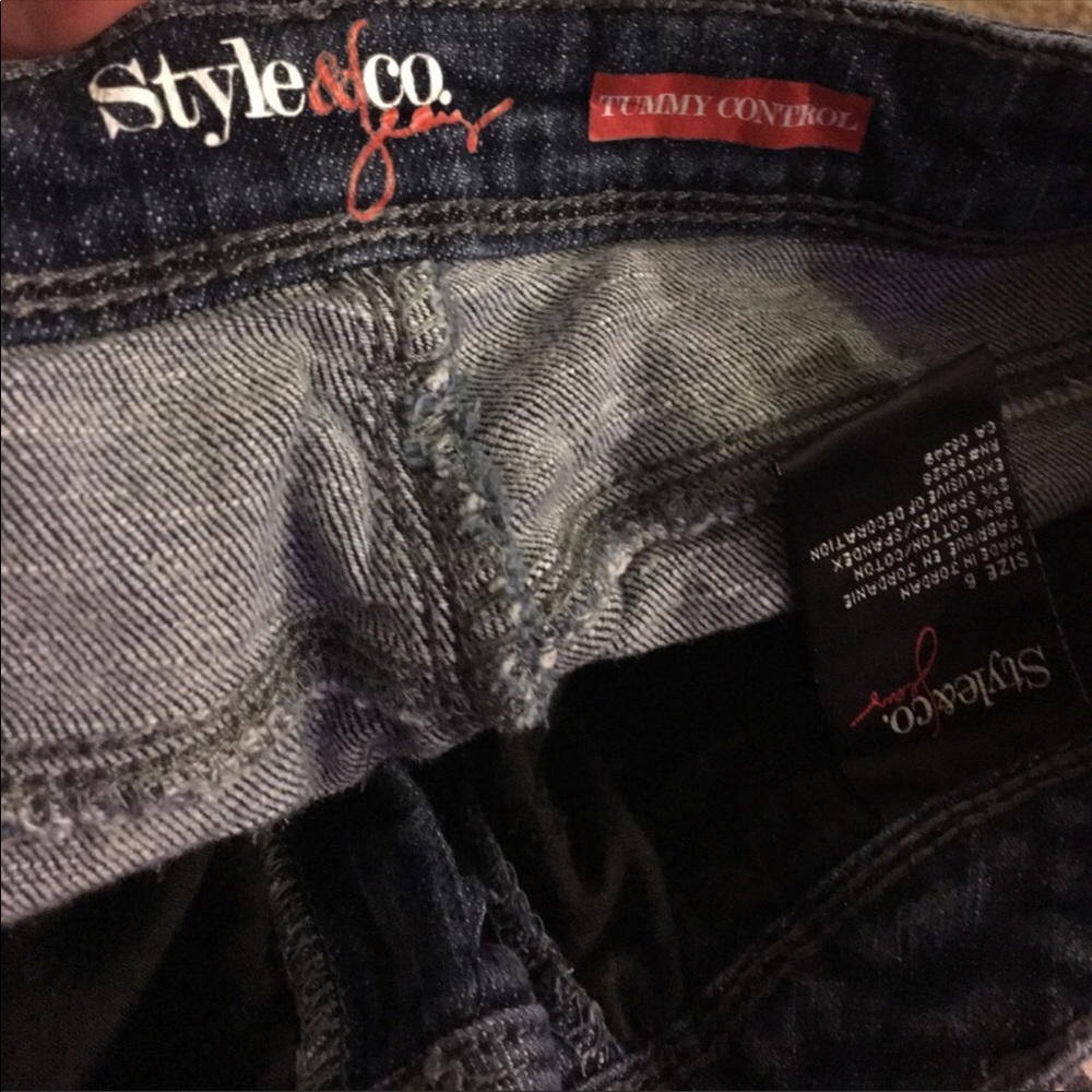 ✅SOLD✅Style & Co. Tummy Control Jeans Capris Dark - Picture 3 of 3